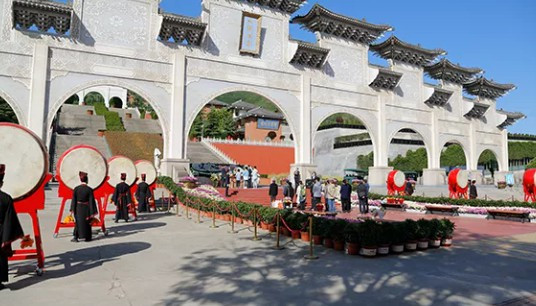 西安公墓就是殡仪馆吗，让你的亲人安享永恒
